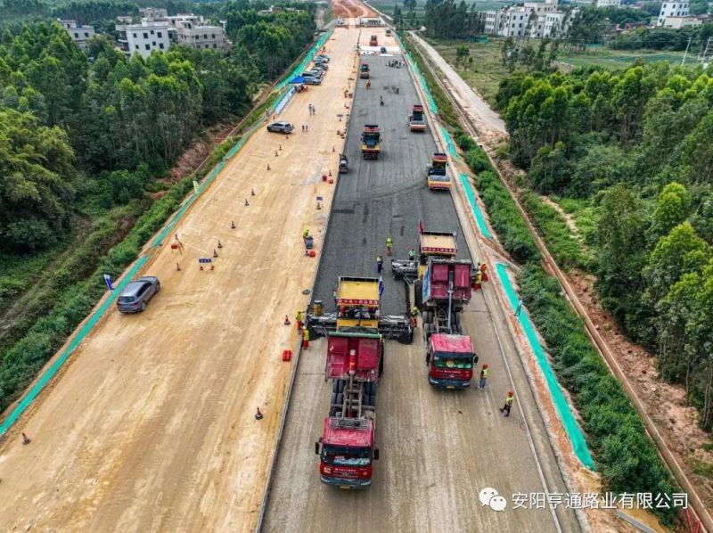 【省重 點項目】3D技術“打印”高速公路，南三島大橋項目進入路面工程施工階段
